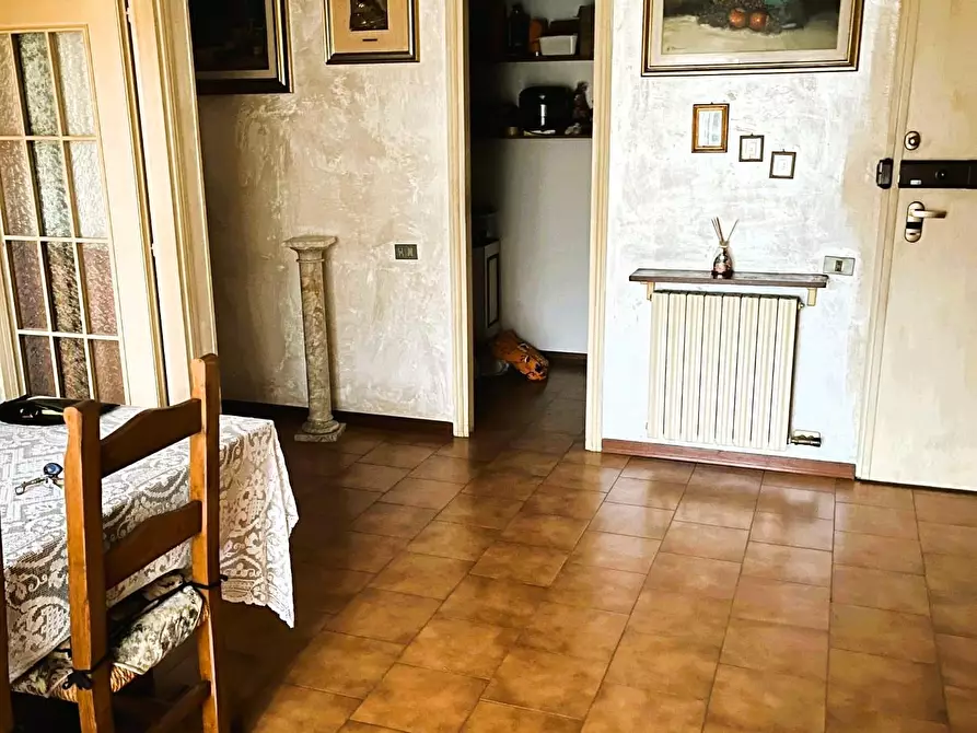 appartamento in vendita a Massa in zona Romagnano