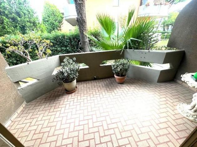 appartamento in vendita a Massa in zona Marina di Massa