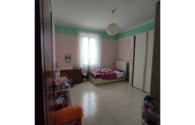 appartamento in vendita a Massa in zona Marina di Massa