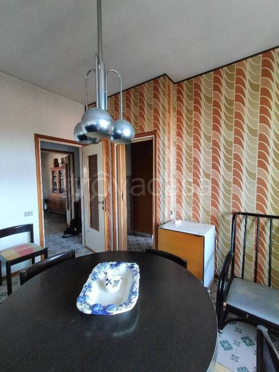 appartamento in vendita a Massa in zona Marina di Massa