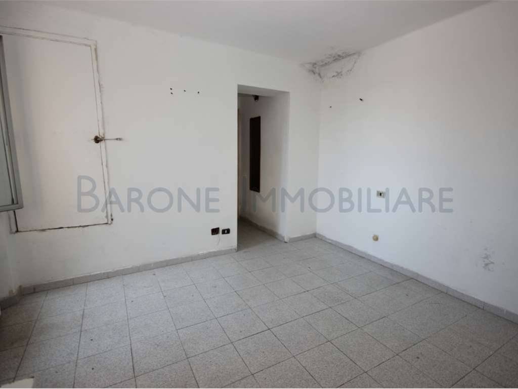 casa indipendente in vendita a Massa