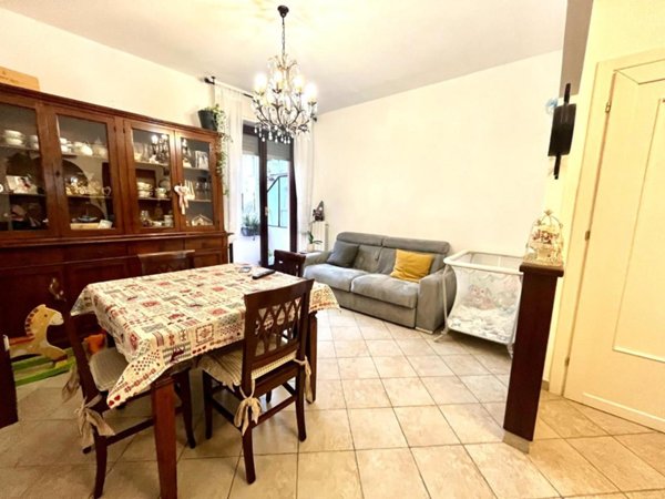 appartamento in vendita a Massa in zona Centro Storico