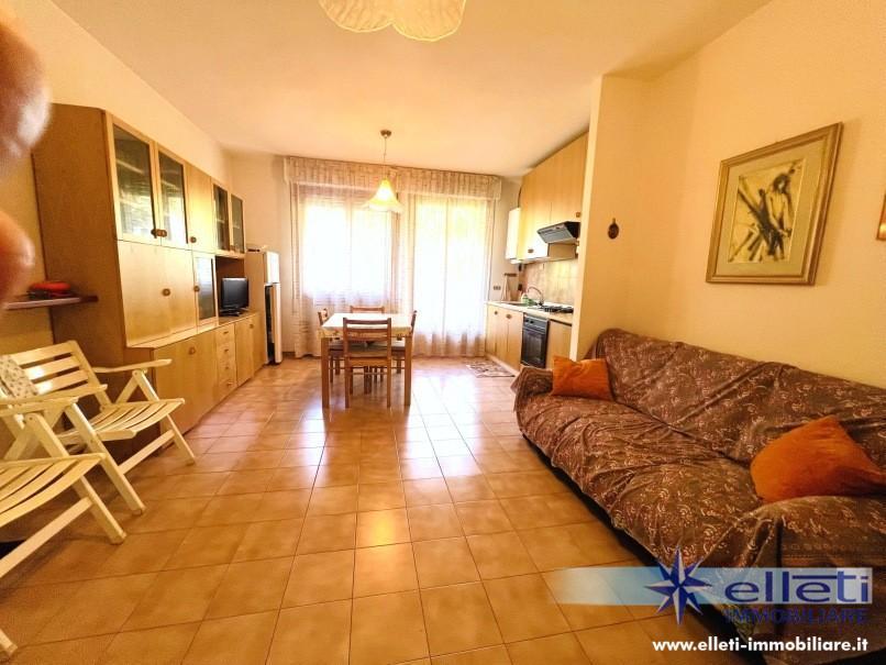 appartamento in vendita a Massa in zona Marina di Massa