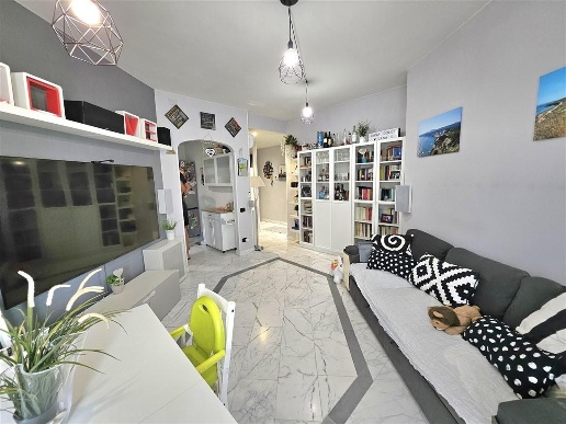 appartamento in vendita a Massa in zona Quercioli