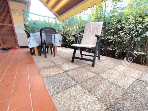 appartamento in vendita a Massa in zona Marina di Massa