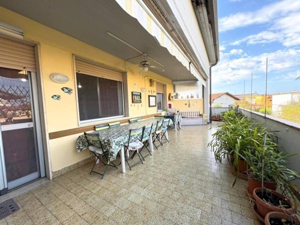 appartamento in vendita a Massa