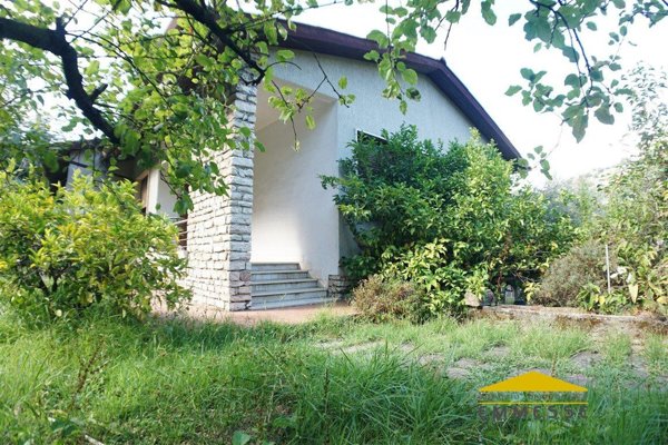 casa indipendente in vendita a Massa in zona Centro Storico