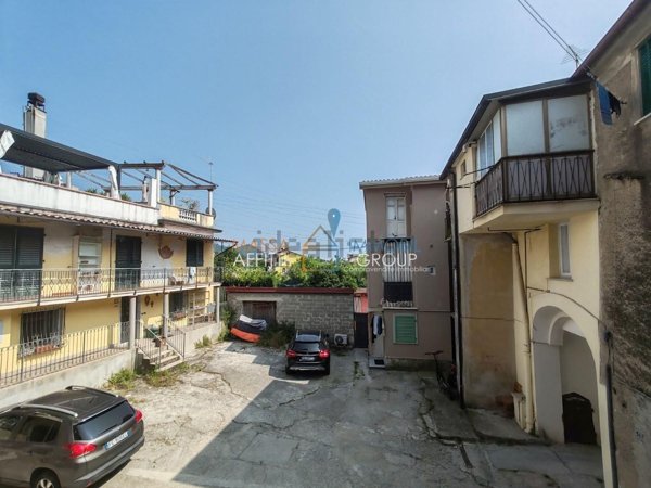 appartamento in vendita a Massa in zona Centro Storico