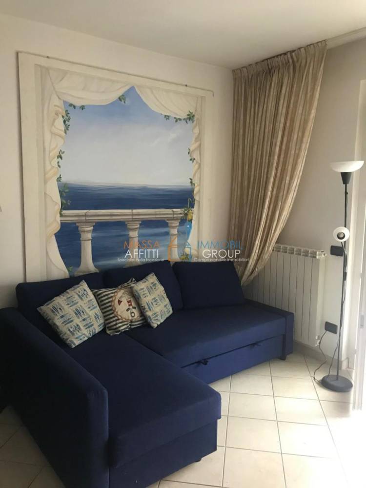 appartamento in affitto a Massa in zona Marina di Massa