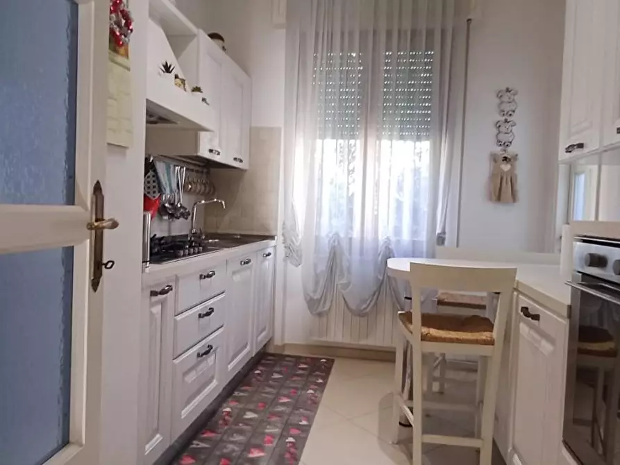 appartamento in vendita a Massa in zona Centro Storico