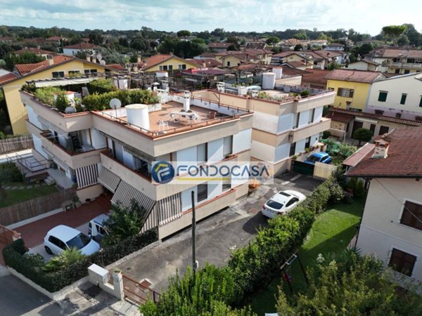 appartamento in vendita a Massa