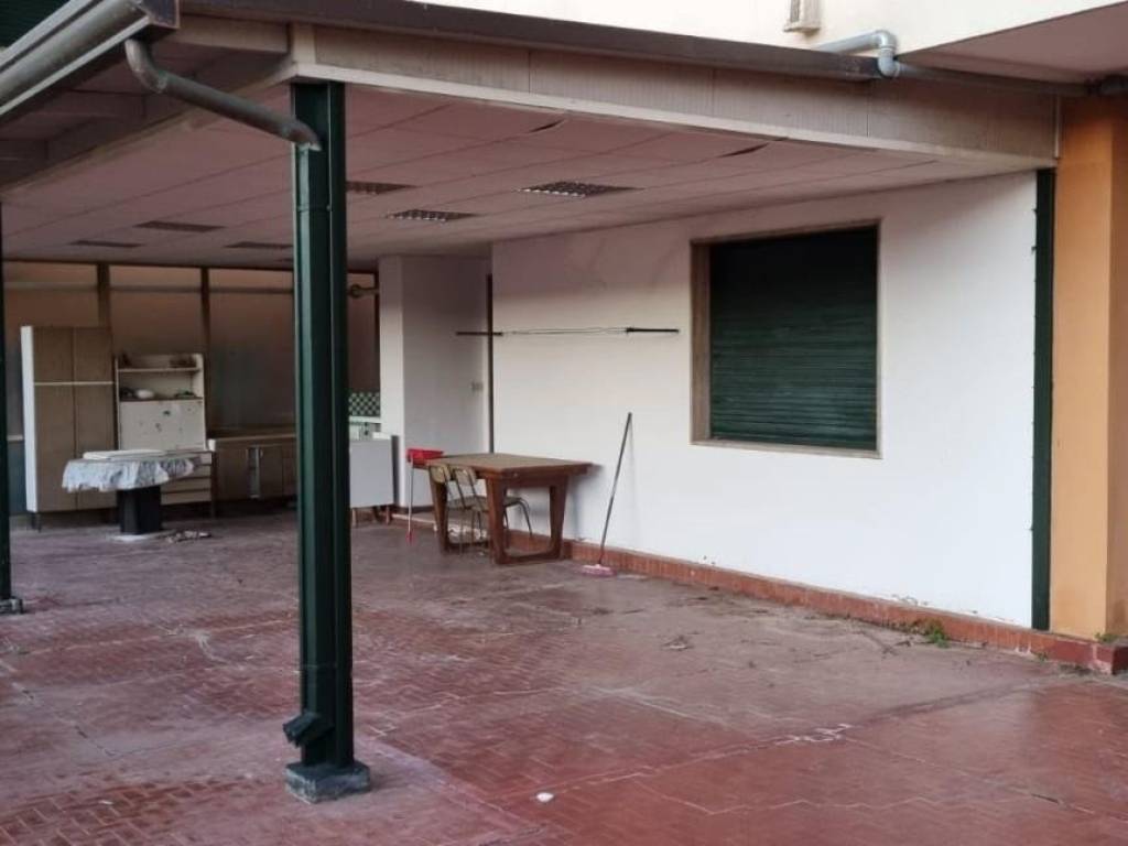 appartamento in vendita a Massa in zona Centro Storico