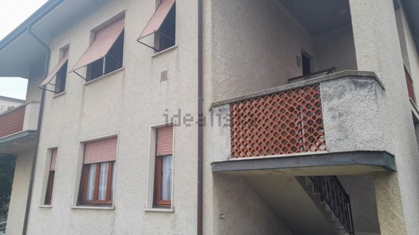 appartamento in vendita a Massa in zona Marina di Massa