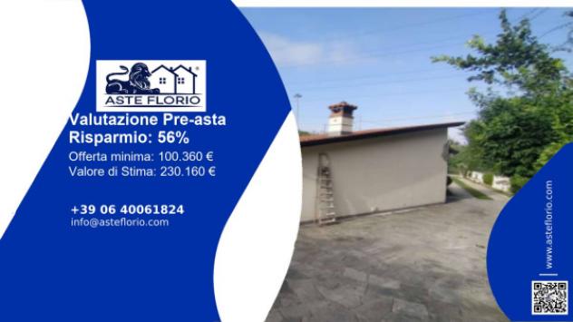 casa indipendente in vendita a Massa