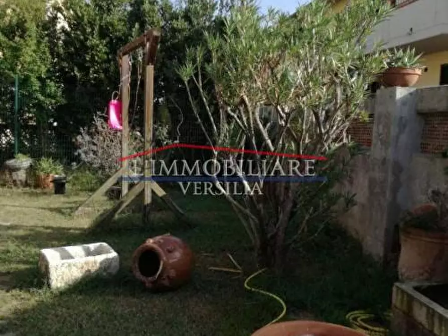 casa indipendente in vendita a Massa in zona Marina di Massa