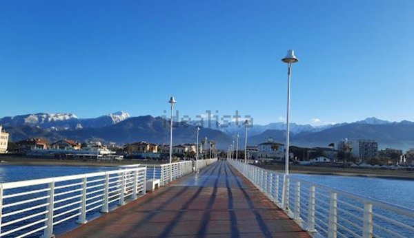 ufficio in vendita a Massa