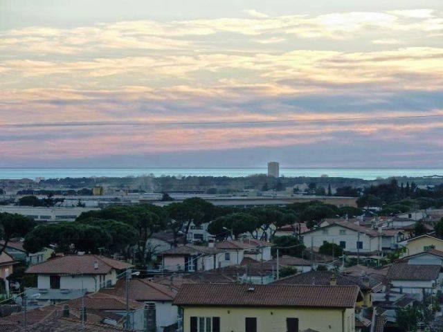 appartamento in vendita a Massa in zona Romagnano