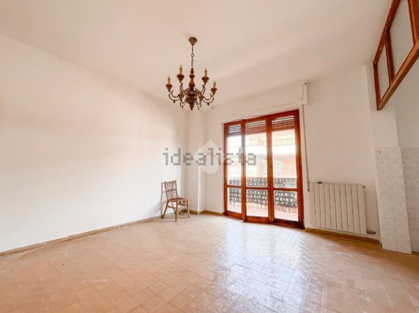 appartamento in vendita a Massa in zona Marina dei Ronchi