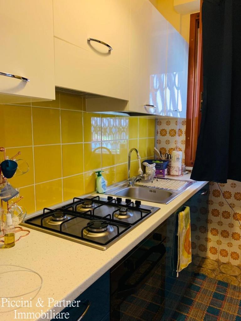 appartamento in vendita a Massa in zona Marina di Massa