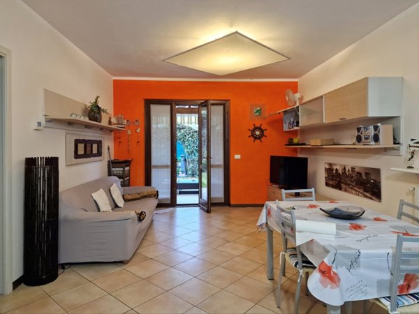 appartamento in vendita a Massa in zona Marina di Massa