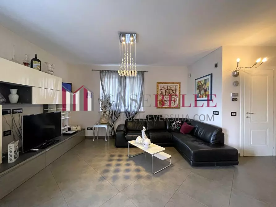 casa indipendente in vendita a Massa in zona Centro Storico