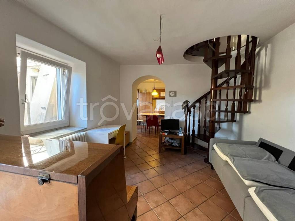 casa indipendente in vendita a Massa in zona Centro Storico