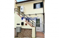 casa indipendente in vendita a Massa in zona Mirteto