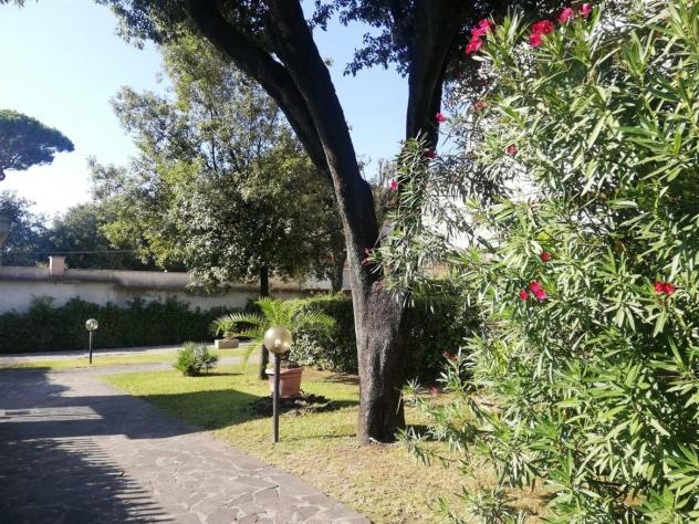 appartamento in vendita a Massa in zona Marina di Massa