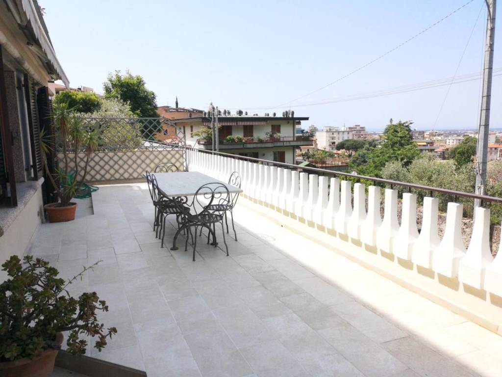 appartamento in vendita a Massa in zona Centro Storico