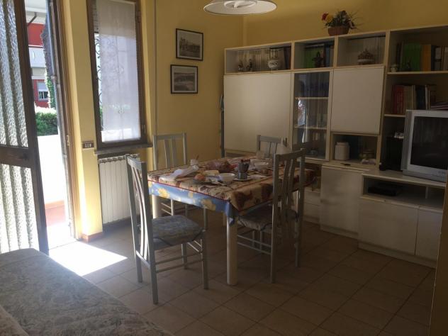 appartamento in vendita a Massa in zona Marina di Massa