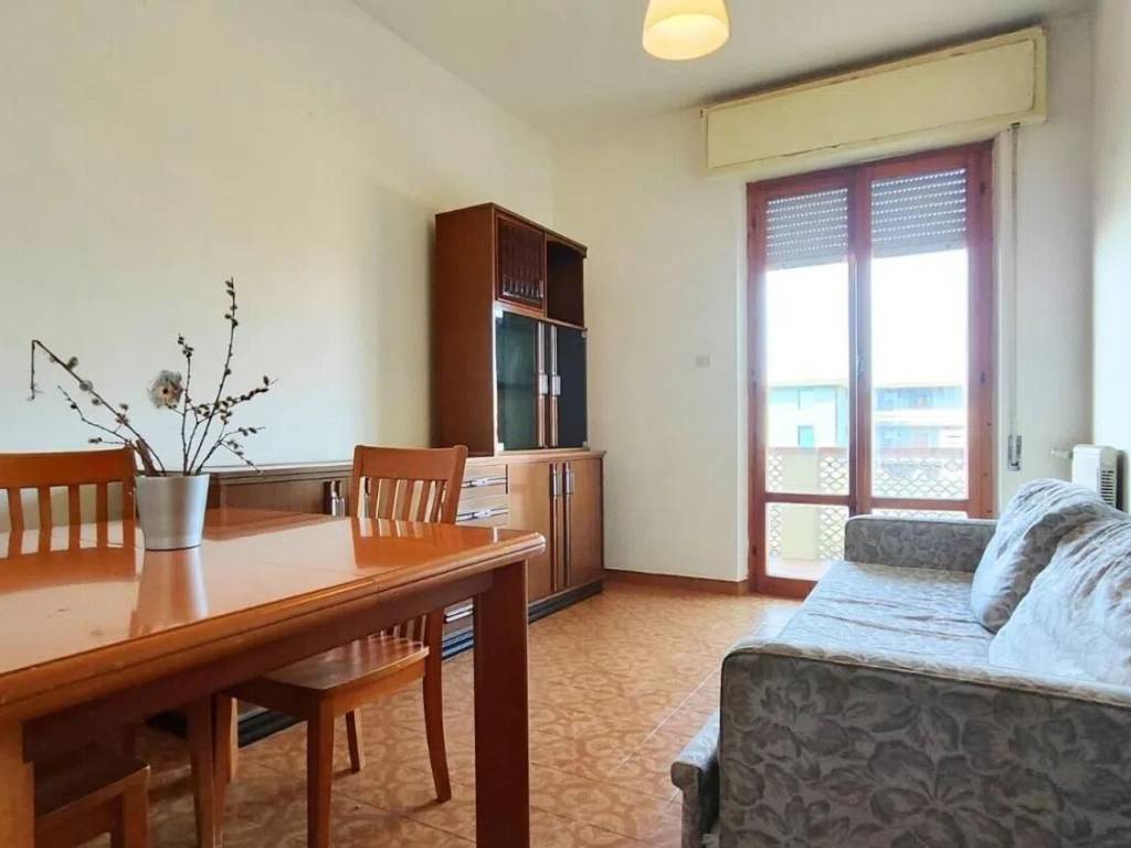 appartamento in vendita a Massa in zona Marina di Massa