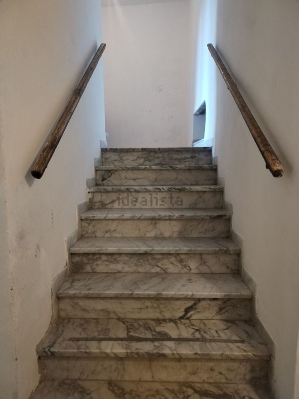 appartamento in vendita a Massa in zona Centro Storico