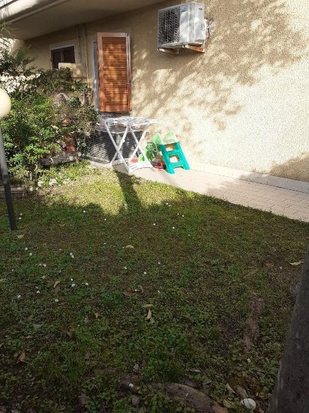 appartamento in vendita a Massa in zona Poveromo