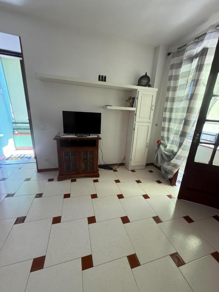 casa indipendente in vendita a Massa