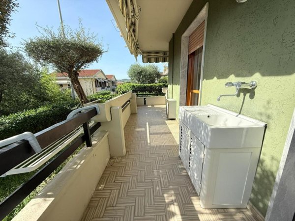 appartamento in vendita a Massa in zona Centro Storico