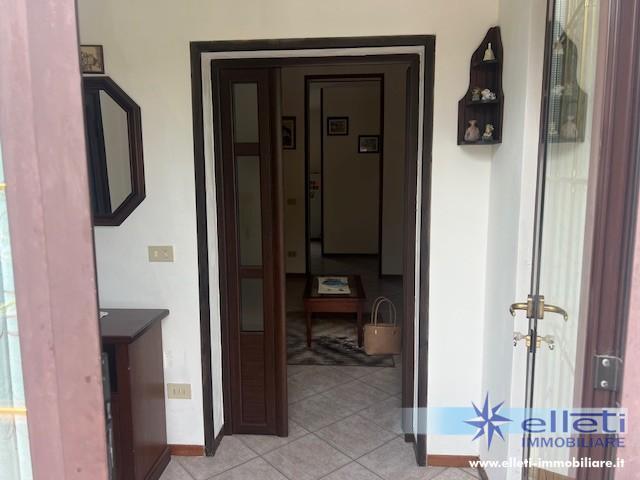 casa indipendente in vendita a Massa
