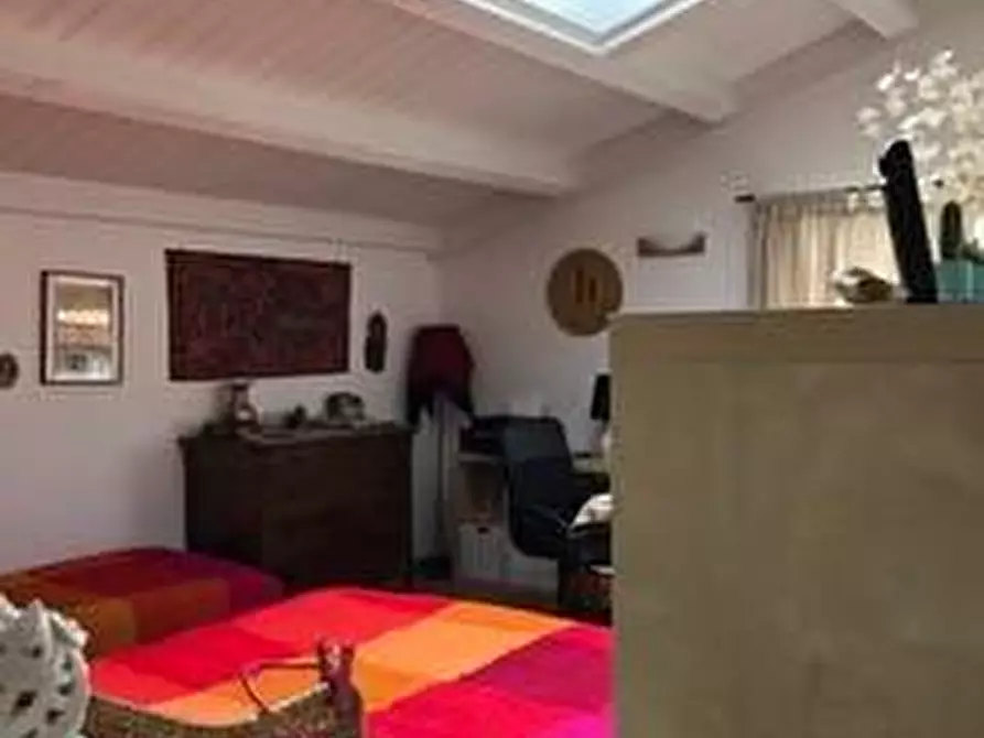 casa indipendente in vendita a Massa