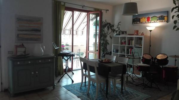 appartamento in vendita a Massa in zona Antona
