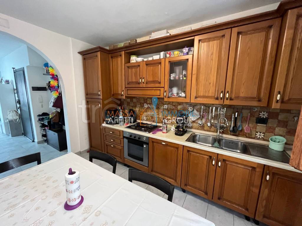 appartamento in vendita a Massa in zona Centro Storico