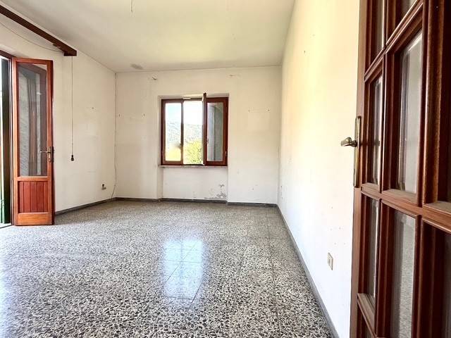 casa indipendente in vendita a Massa in zona Castagnola