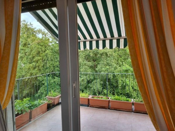 appartamento in vendita a Massa in zona Marina di Massa
