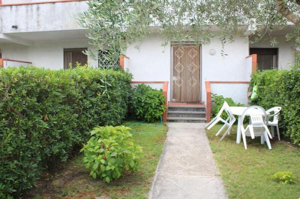 casa indipendente in vendita a Massa in zona Antona
