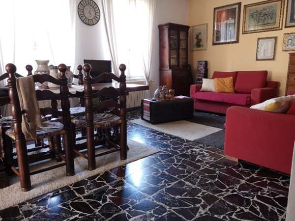 casa indipendente in vendita a Massa in zona Poveromo