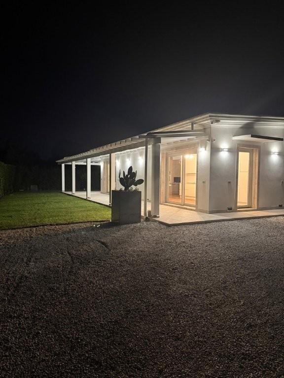 casa indipendente in vendita a Massa in zona Poveromo
