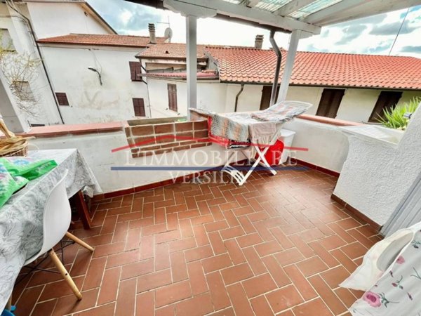 casa indipendente in vendita a Massa in zona Antona