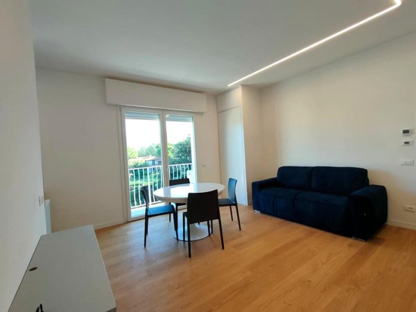 appartamento in vendita a Massa in zona Marina dei Ronchi