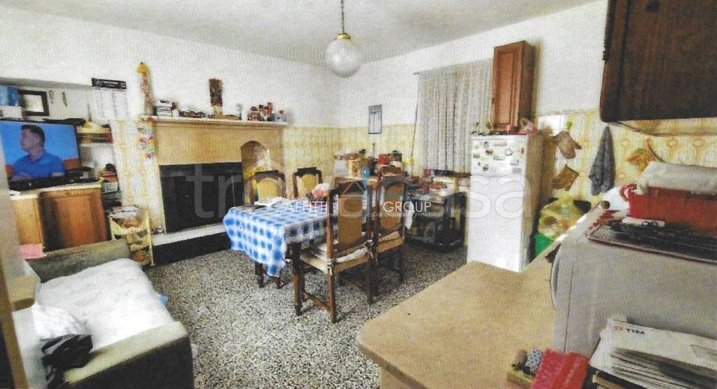 casa semindipendente in vendita a Massa