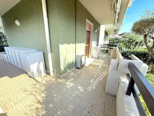 appartamento in vendita a Massa in zona Centro Storico