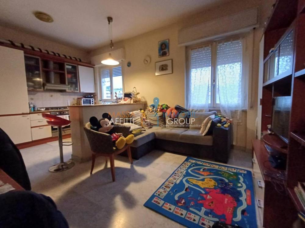 appartamento in vendita a Massa in zona Centro Storico