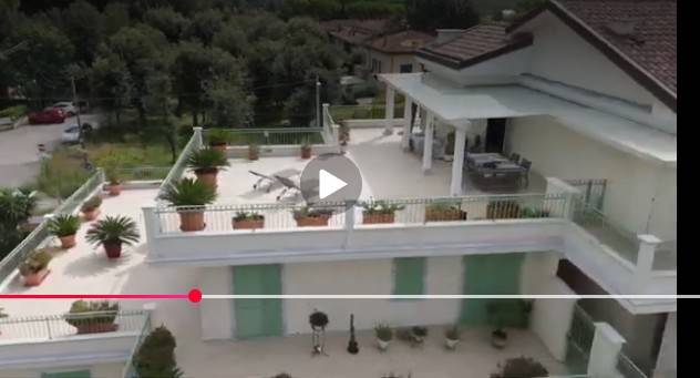 appartamento in vendita a Massa in zona Marina di Massa